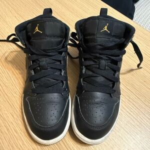 Jordan Black and Gold Sneakers Classic High-Top